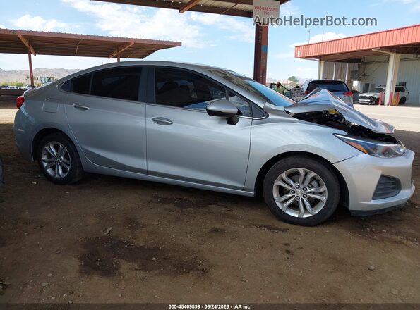 1G1BE5SM4K7115632 2019 CHEVROLET CRUZE Серебряный Вид задней части салона