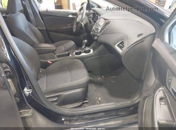 1G1BE5SM7H7279949 2017 CHEVROLET CRUZE Black Widok wnętrza z przodu