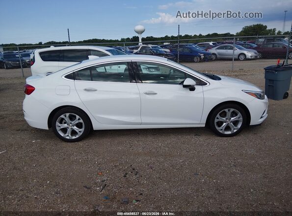 1G1BF5SM8H7190937 2017 CHEVROLET CRUZE White Widok wnętrza z tyłu