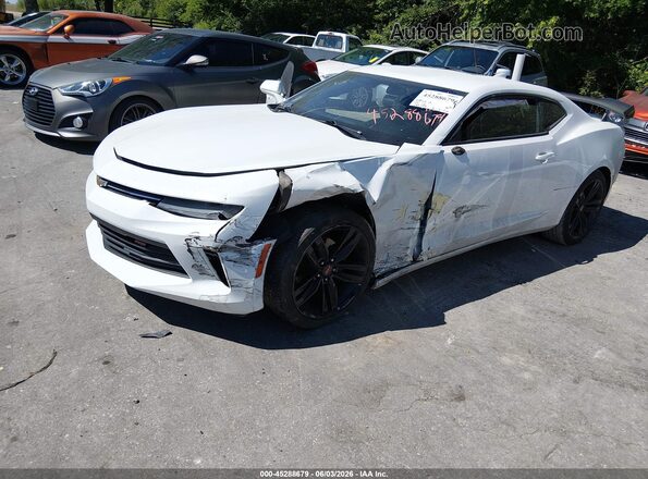 1G1FB1RSXH0106331 2017 CHEVROLET CAMARO Белый Передняя левая четверть
