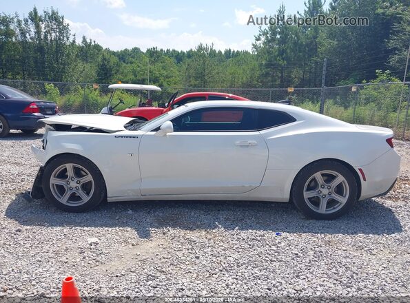 1G1FB1RX5H0153262 2017 CHEVROLET CAMARO White Widok wnętrza 360 stopni