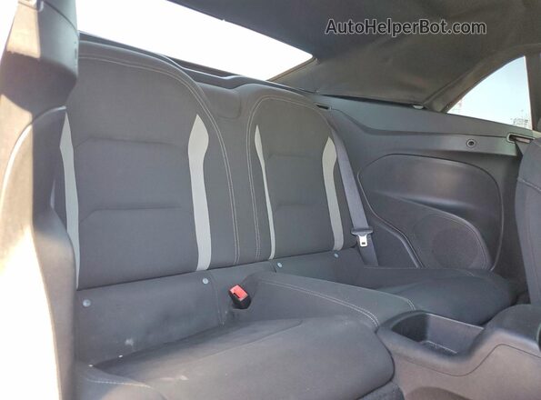 1G1FB3DS2J0126176 2018 CHEVROLET CAMARO Silver Հետևի նստատեղերի տեսք