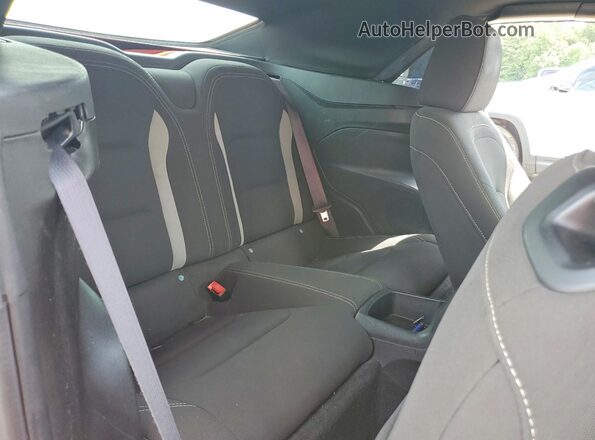 1G1FB3DS3H0168799 2017 CHEVROLET CAMARO Red Vista de los asientos traseros