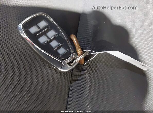1G1FB3DS4J0114871 2018 CHEVROLET CAMARO Красный Вид панели приборов