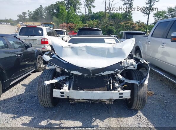 1G1FB3DS8H0160763 2017 CHEVROLET CAMARO Белый Вид панели приборов