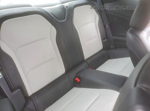 1G1FD1RS0P0130677 2023 CHEVROLET CAMARO Red Rear seats view