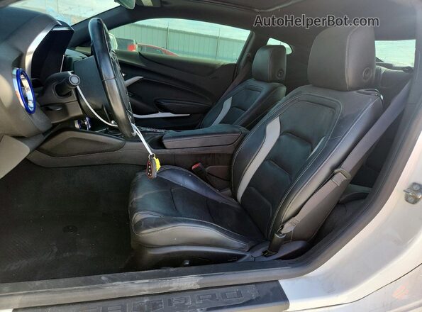 1G1FD1RS2K0157209 2019 CHEVROLET CAMARO White 