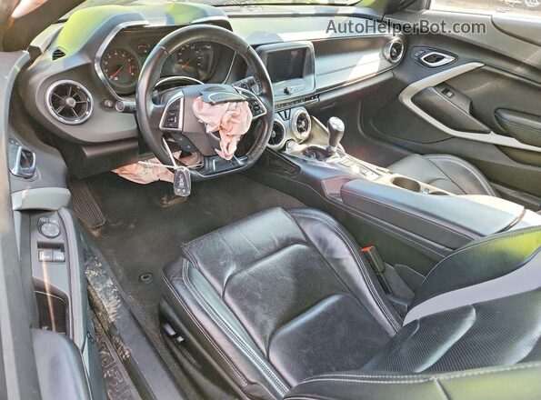 1G1FD1RS6M0102748 2021 CHEVROLET CAMARO Green Vista del salpicadero