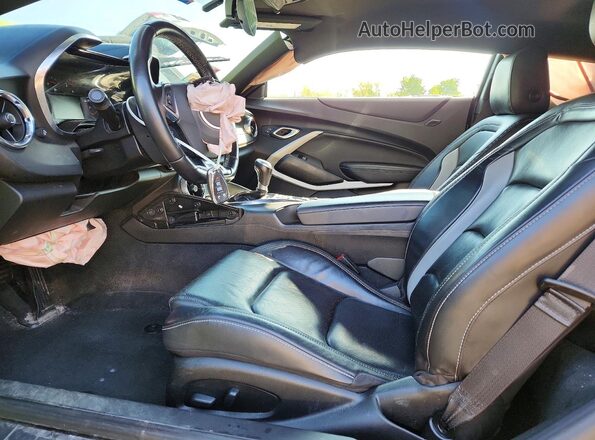 1G1FD1RS6M0102748 2021 CHEVROLET CAMARO Green Vista interior delantera