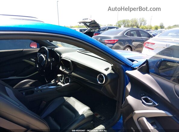 1G1FD1RXXH0167331 2017 CHEVROLET CAMARO Blue Widok wnętrza z przodu