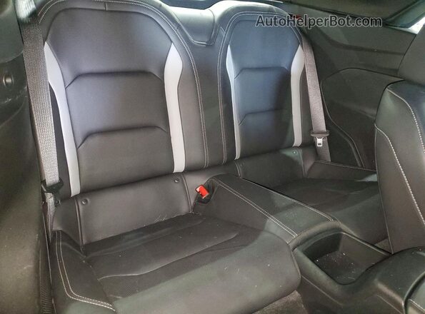 1G1FD3DS8K0155077 2019 CHEVROLET CAMARO Red Vista de los asientos traseros