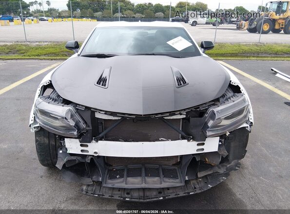 1G1FE1R73J0100184 2018 CHEVROLET CAMARO White Սալոնի հետևի տեսք