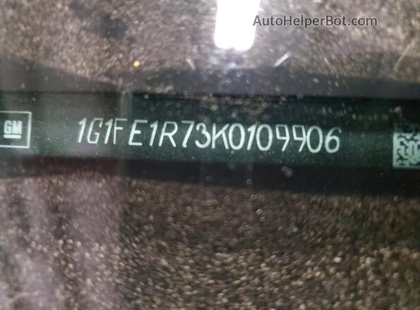 1G1FE1R73K0109906 2019 CHEVROLET CAMARO Blue Engine compartment view