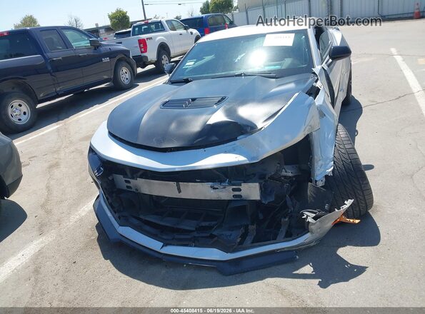 1G1FE1R73K0154750 2019 CHEVROLET CAMARO Silver Widok wnętrza z tyłu