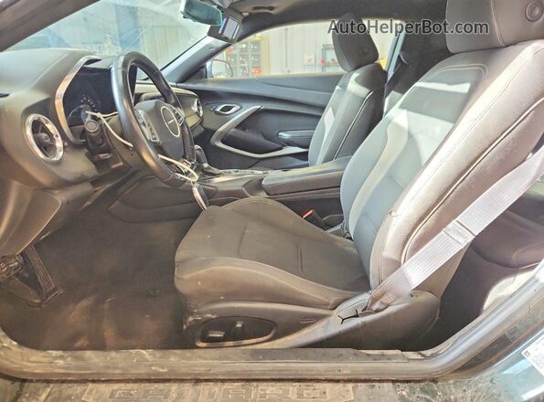 1G1FF1R71L0130848 2020 CHEVROLET CAMARO Зеленый Вид салона спереди
