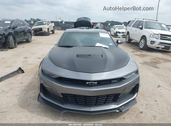 1G1FF1R74M0131879 2021 CHEVROLET CAMARO Gray წინა პანელის ხედი