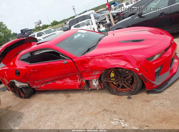 1G1FF1R77H0174280 2017 CHEVROLET CAMARO Red Вид задньої частини салону