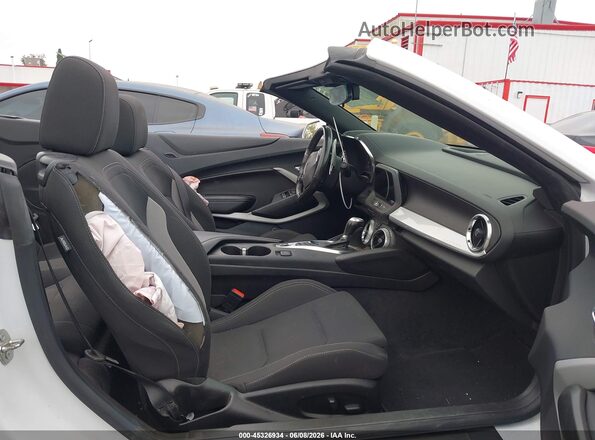 1G1FF3D75P0158242 2023 CHEVROLET CAMARO White Vista interior delantera