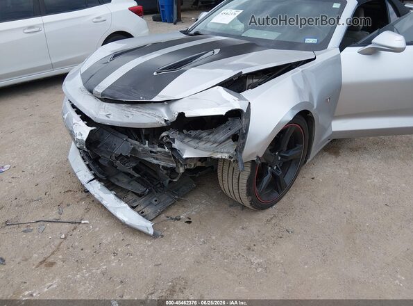 1G1FF3D79H0174008 2017 CHEVROLET CAMARO Серебряный Вид спереди