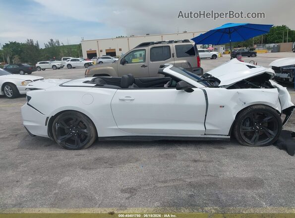 1G1FH3D78K0126128 2019 CHEVROLET CAMARO Белый Вид задней части салона