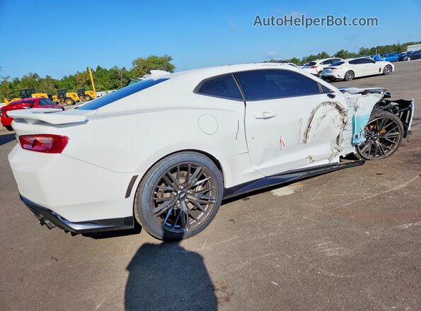 1G1FK1R68J0108510 2018 CHEVROLET CAMARO Белый Задняя правая четверть
