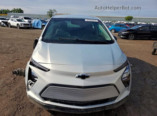 1G1FX6S01P4141046 2023 CHEVROLET BOLT Silver Вид спереду