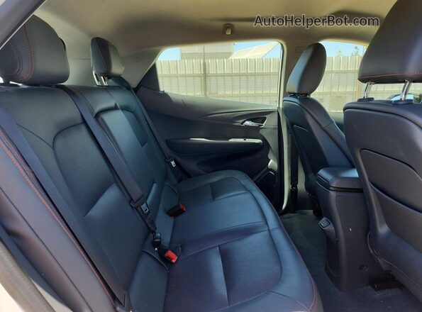 1G1FZ6S02K4113405 2019 CHEVROLET BOLT White Հետևի նստատեղերի տեսք