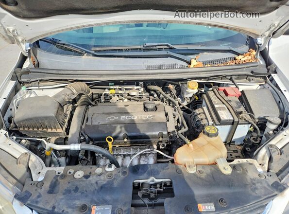 1G1JB5SH1H4144331 2017 CHEVROLET SONIC Белый Вид задней части салона