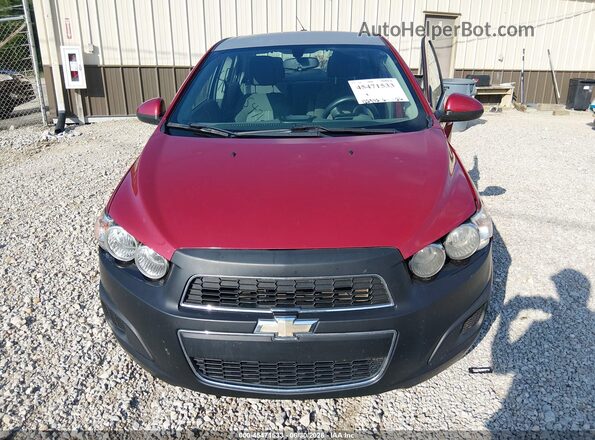 1G1JC5SHXG4166694 2016 CHEVROLET SONIC Red Rear interior view