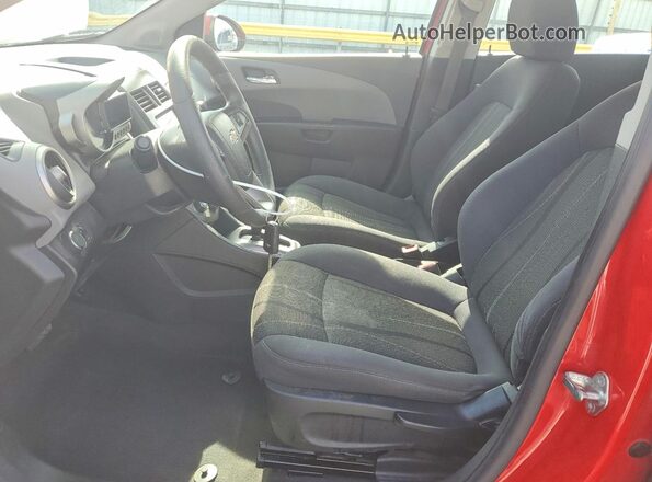 1G1JC6SH2G4148356 2016 CHEVROLET SONIC Red წინა სალონის ხედი