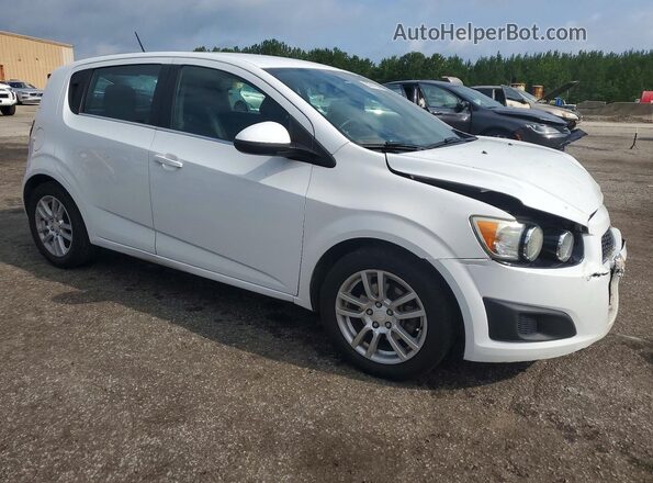 1G1JC6SHXG4162456 2016 CHEVROLET SONIC White Delantero derecho