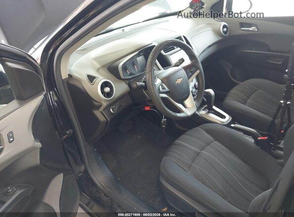 1G1JD5SH2H4107797 2017 CHEVROLET SONIC Black Սալոնի դիմացի տեսք