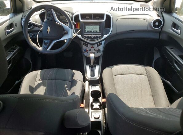 1G1JD5SH2H4126155 2017 CHEVROLET SONIC Black Vista del salpicadero
