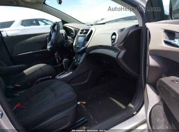 1G1JD5SH4H4123967 2017 CHEVROLET SONIC Silver Սալոնի դիմացի տեսք