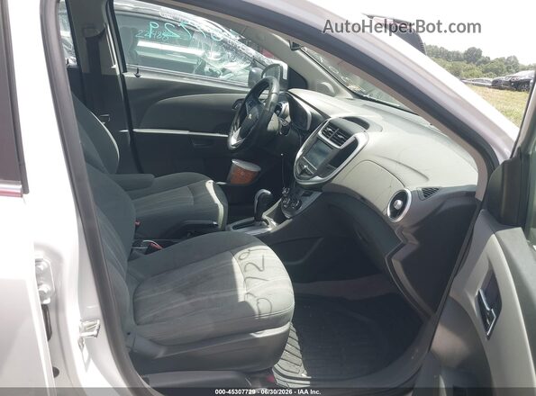 1G1JD5SH4H4130577 2017 CHEVROLET SONIC White Vista interior delantera