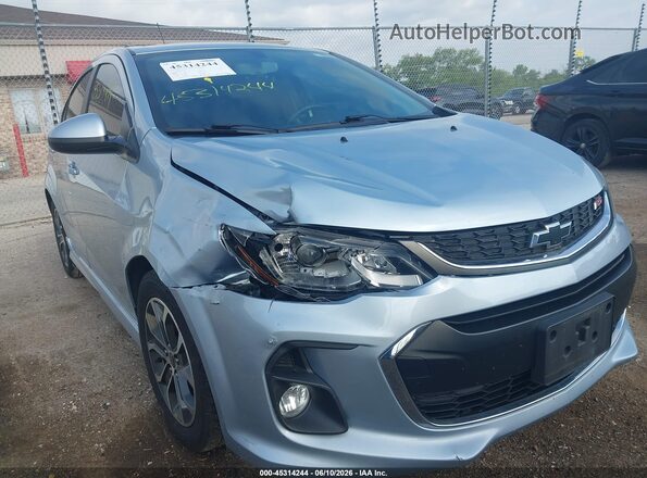 1G1JD5SHXJ4133778 2018 CHEVROLET SONIC Silver Widok z przodu