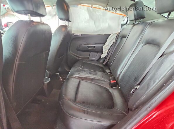 1G1JF5SB5H4124809 2017 CHEVROLET SONIC Red Հետևի նստատեղերի տեսք