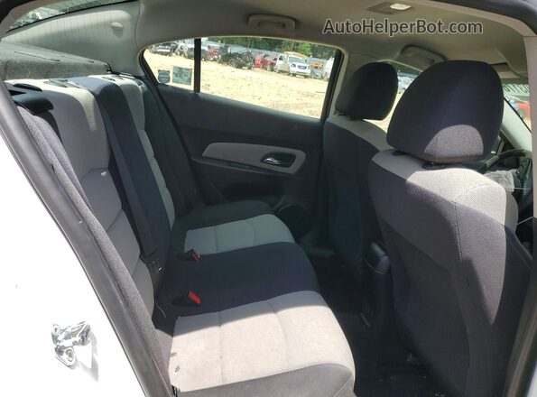 1G1PC5SG5G7198713 2016 CHEVROLET CRUZE Белый Вид задних сидений