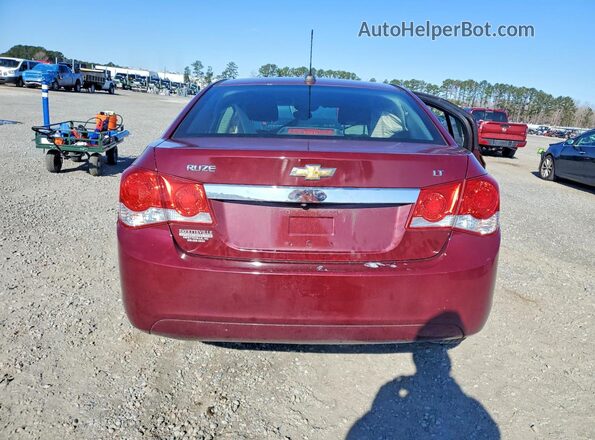 1G1PE5SB1G7164654 2016 CHEVROLET CRUZE Burgundy Rear view