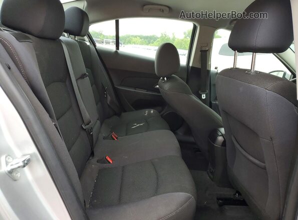 1G1PE5SB3G7105136 2016 CHEVROLET CRUZE Silver უკანა სავარძლების ხედი