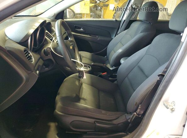 1G1PE5SB4G7143099 2016 CHEVROLET CRUZE White Widok wnętrza z przodu