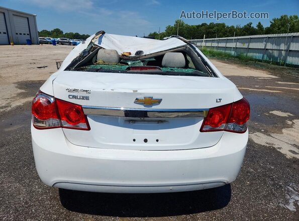 1G1PE5SB5G7143564 2016 CHEVROLET CRUZE White Вид ззаду