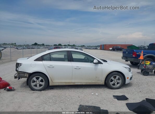 1G1PE5SBXG7225693 2016 CHEVROLET CRUZE White 360 interior view