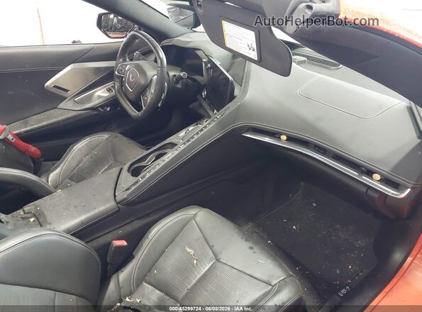 1G1Y73D42L5113817 2020 CHEVROLET CORVETTE Оранжевый Вид салона спереди