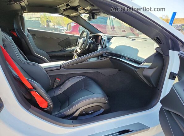 1G1YA2D46T5103836 2026 CHEVROLET CORVETTE White Widok tylnych siedzeń