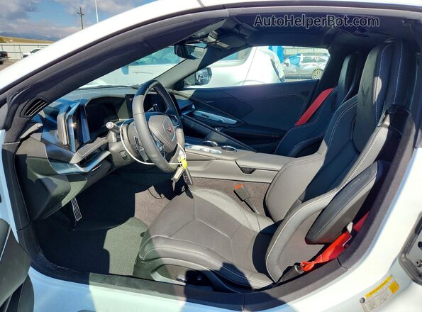 1G1YA2D46T5103836 2026 CHEVROLET CORVETTE White Widok wnętrza z przodu