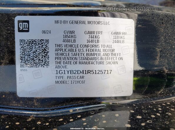 1G1YB2D41R5125717 2024 CHEVROLET CORVETTE Black Vista del compartimento del motor