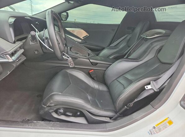 1G1YB3D48S5104357 2025 CHEVROLET CORVETTE Белый Вид салона спереди