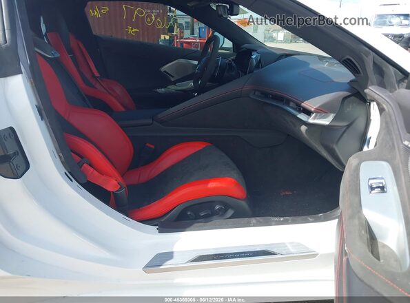 1G1YC2D42P5117037 2023 CHEVROLET CORVETTE White Widok wnętrza z przodu