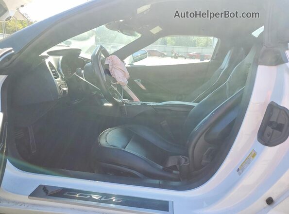 1G1YD3D75G5117871 2016 CHEVROLET CORVETTE White Front interior view